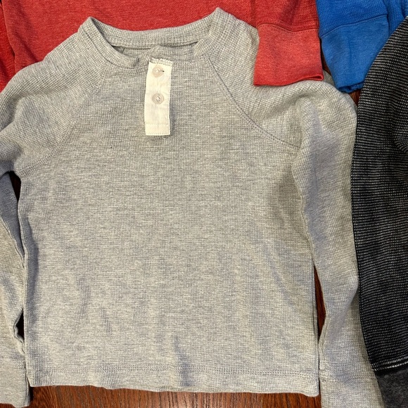 Boys thermal long sleeve shirts size 6 - Picture 2 of 5